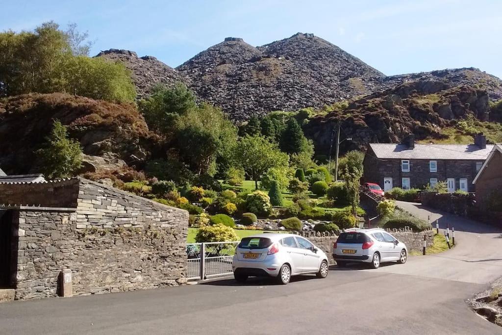 ブライナイ・フェスティニオグ Mountain Walks Straight From The Doorstepヴィラ エクステリア 写真